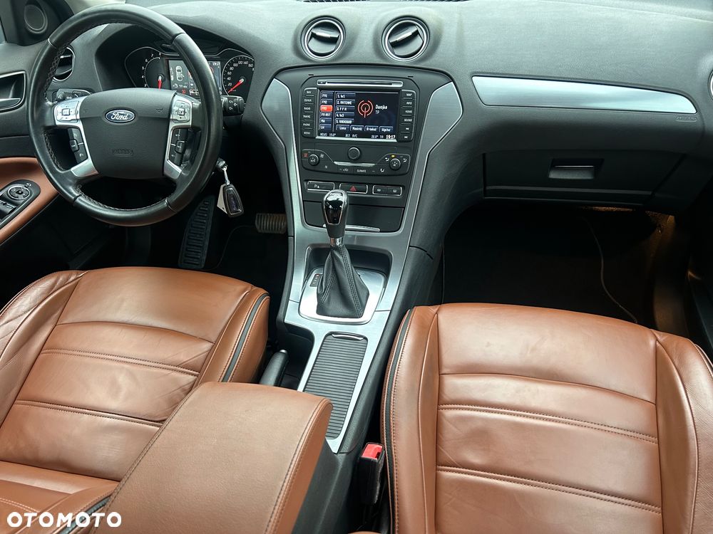 Ford Mondeo 2.0 T Titanium X - 24