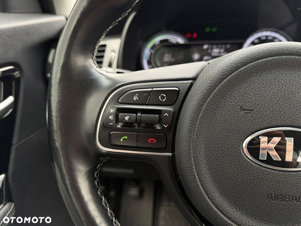 Kia Niro 1.6 GDI Hybrid L - 28