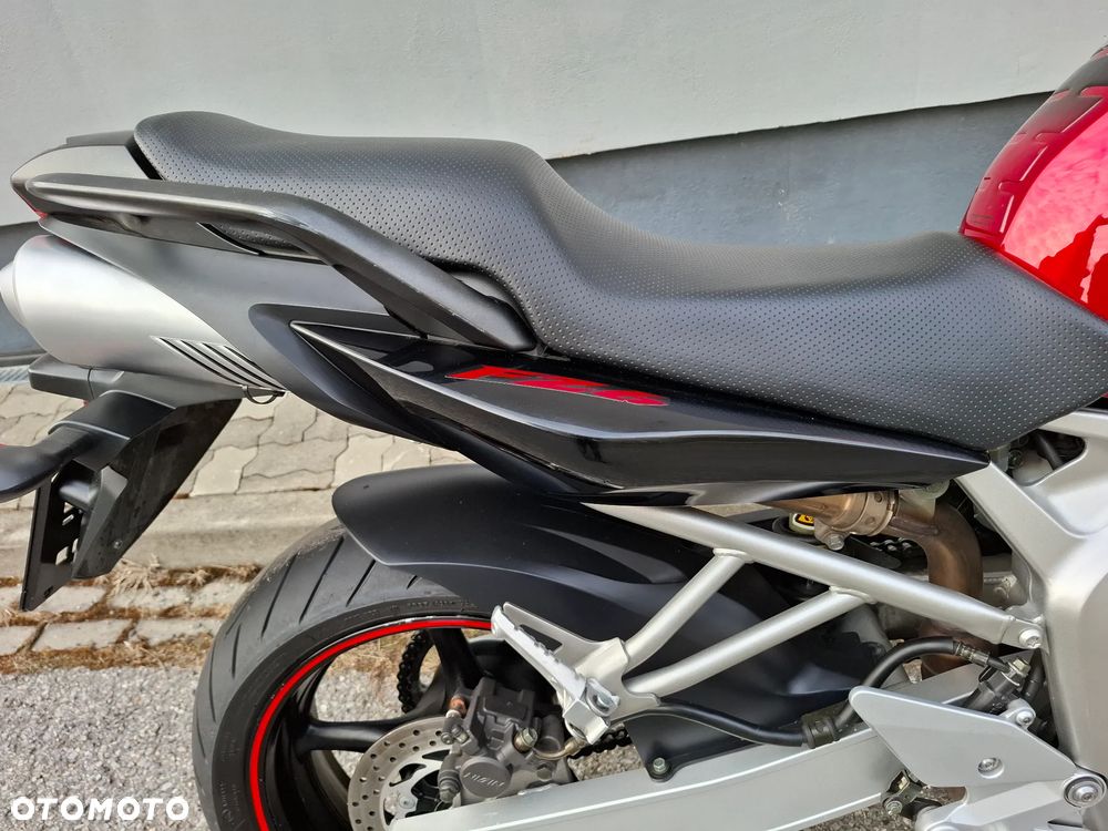 Yamaha FZ6 - 14