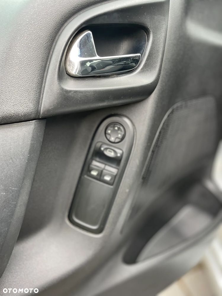 Citroën C3 1.4 Attraction - 13