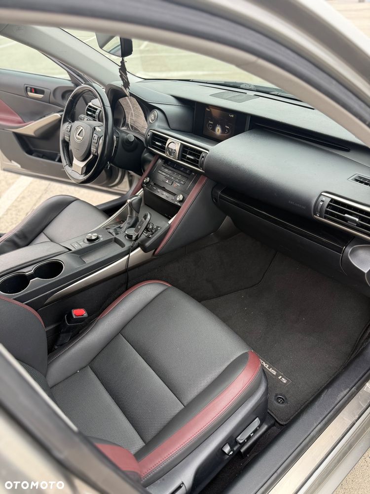 Lexus IS 200t / 300 Elegance - 7