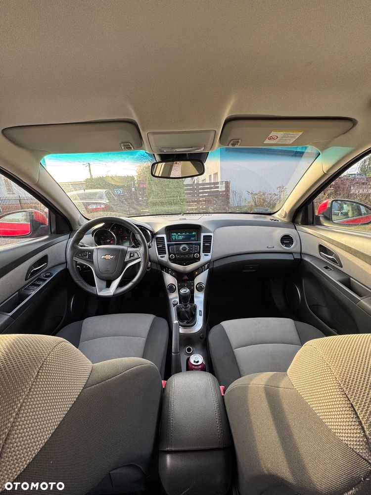 Chevrolet Cruze 1.8 LT - 15