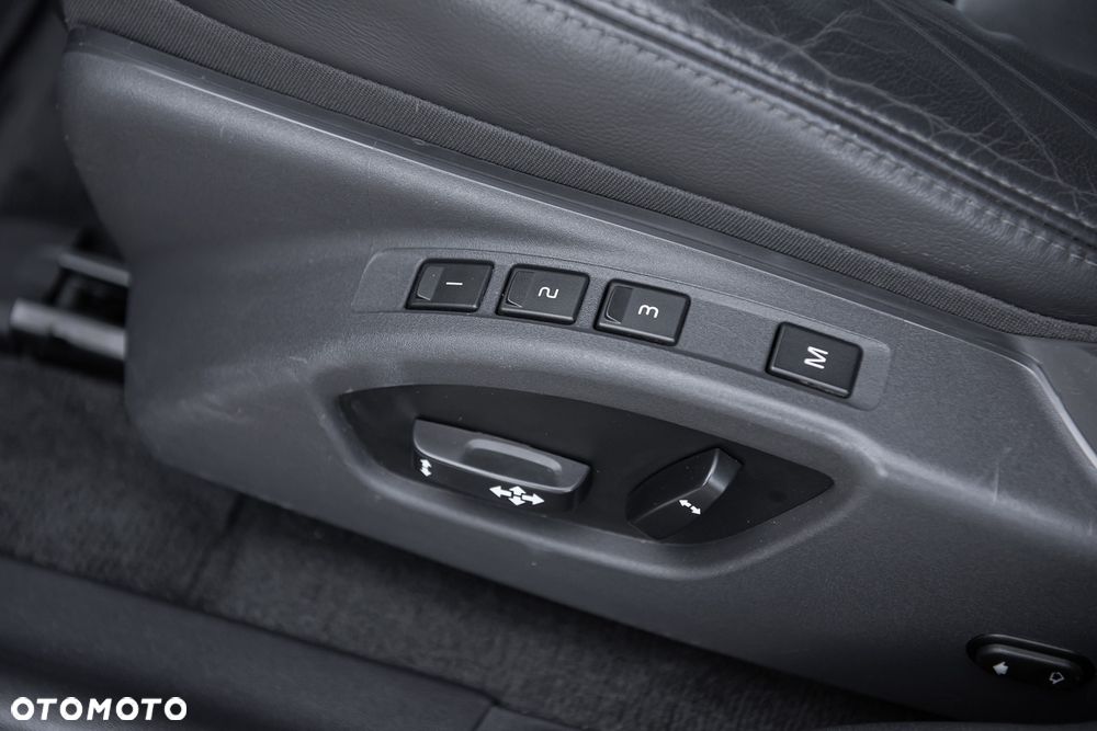 Volvo XC 60 B6 B AWD Geartronic Inscription - 18