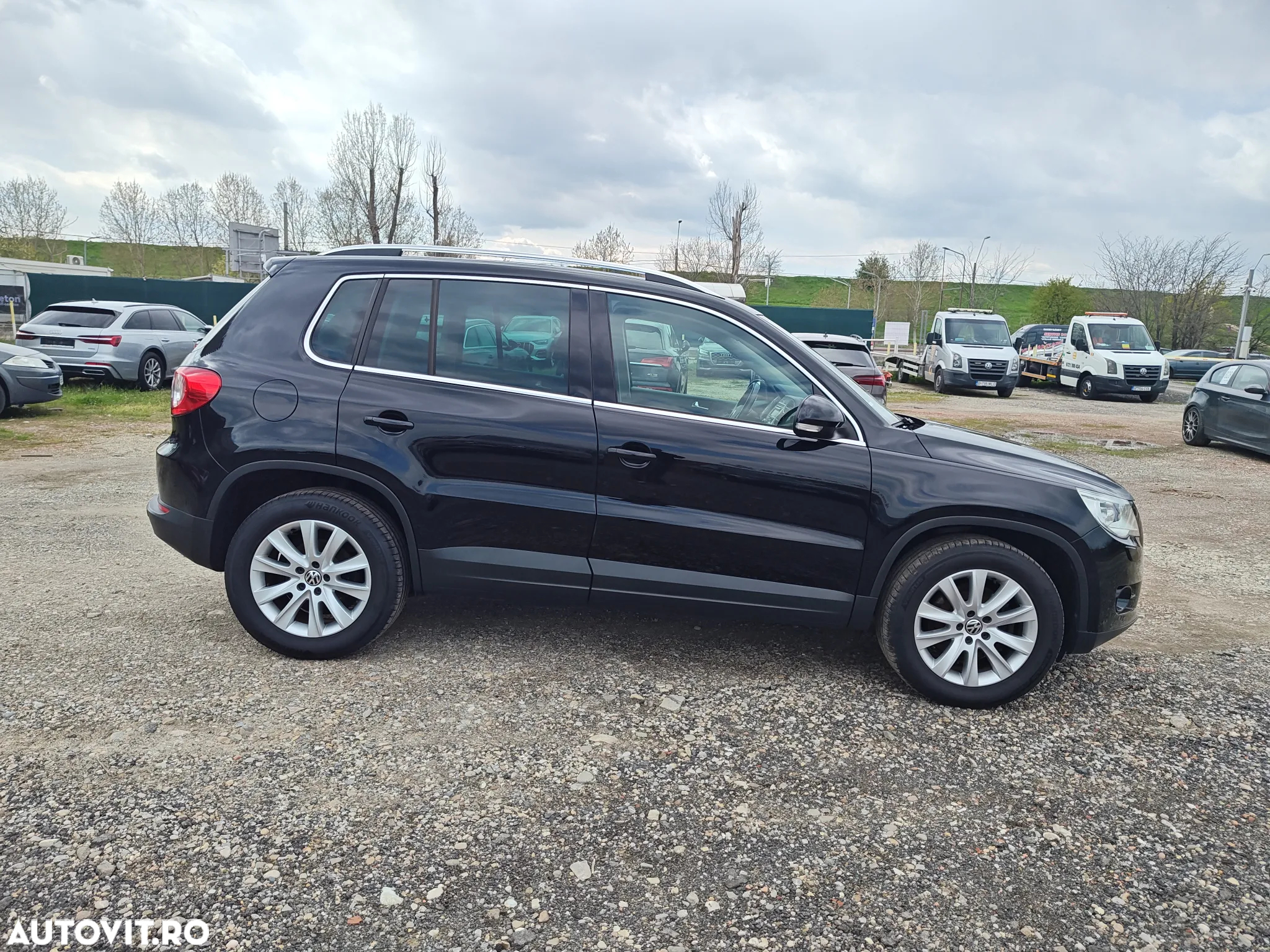 Volkswagen Tiguan - 14