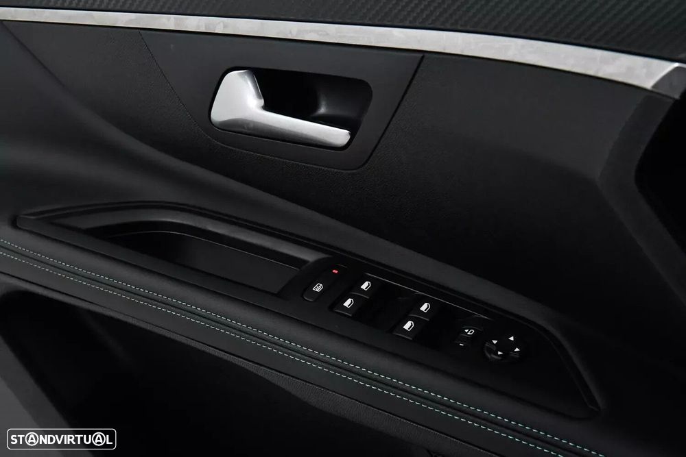 Peugeot 5008 1.2 PureTech Allure Pack EAT8 - 21