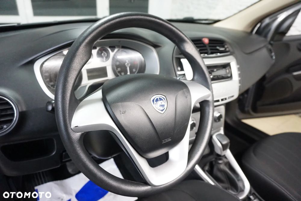 Lancia Delta 1.4 T-Jet Silver - 17