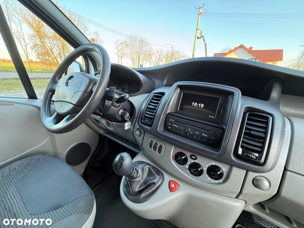 Opel VIVARO - 23