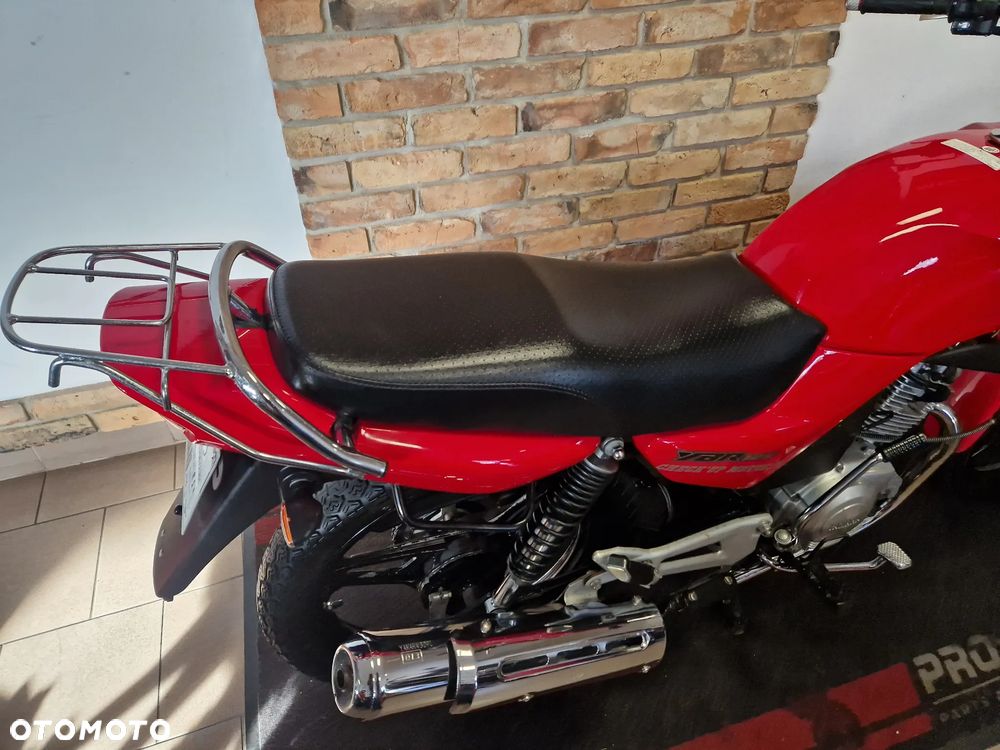 Yamaha YBR - 23
