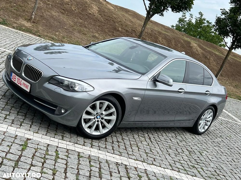 BMW Seria 5 525d xDrive AT - 1