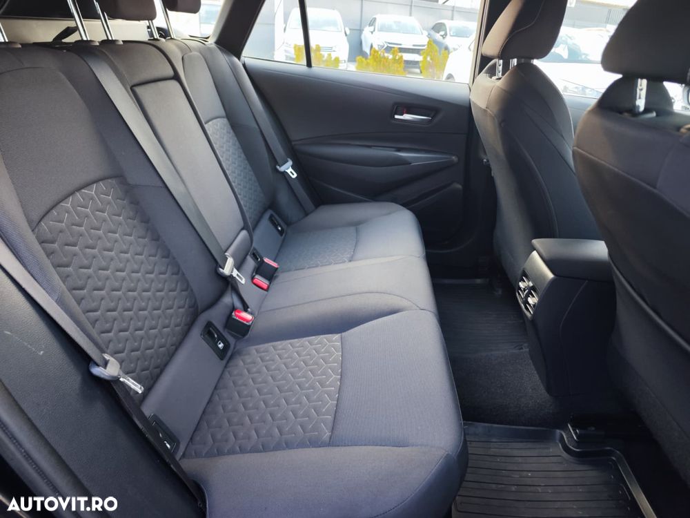 Toyota Corolla 2.0 HSD Dynamic interior Negru - 17