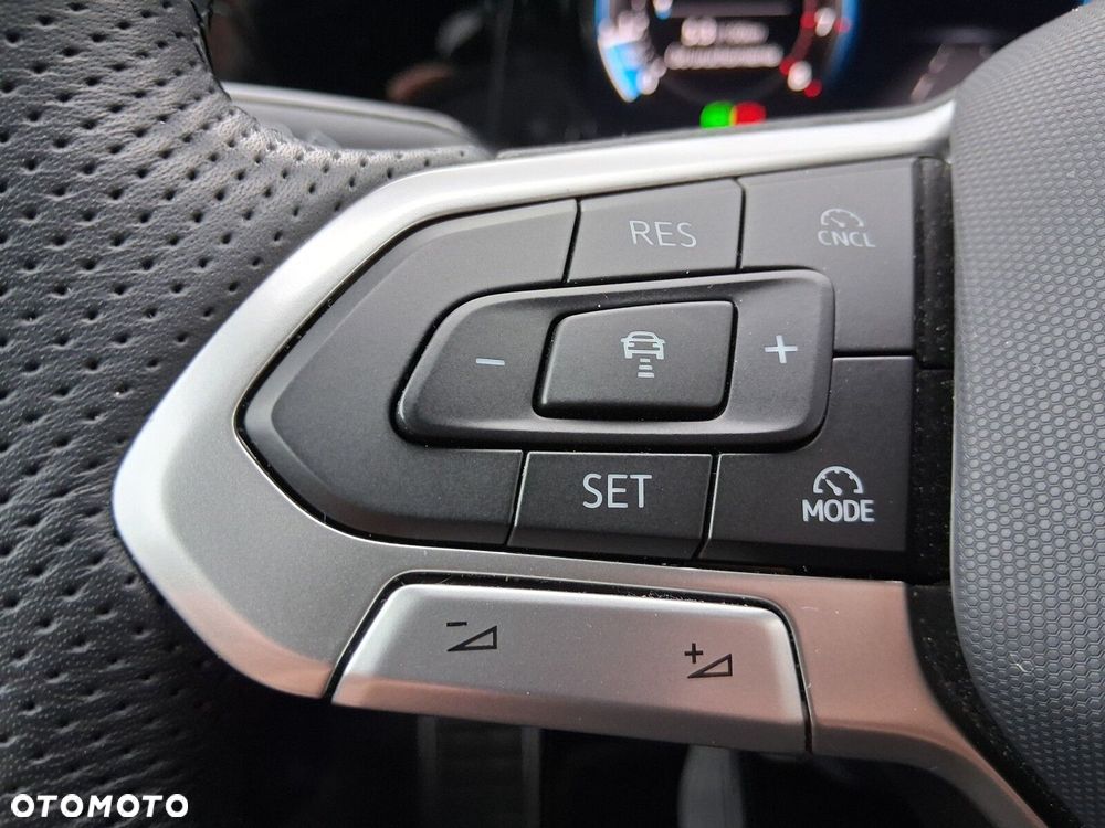 Volkswagen Golf - 14