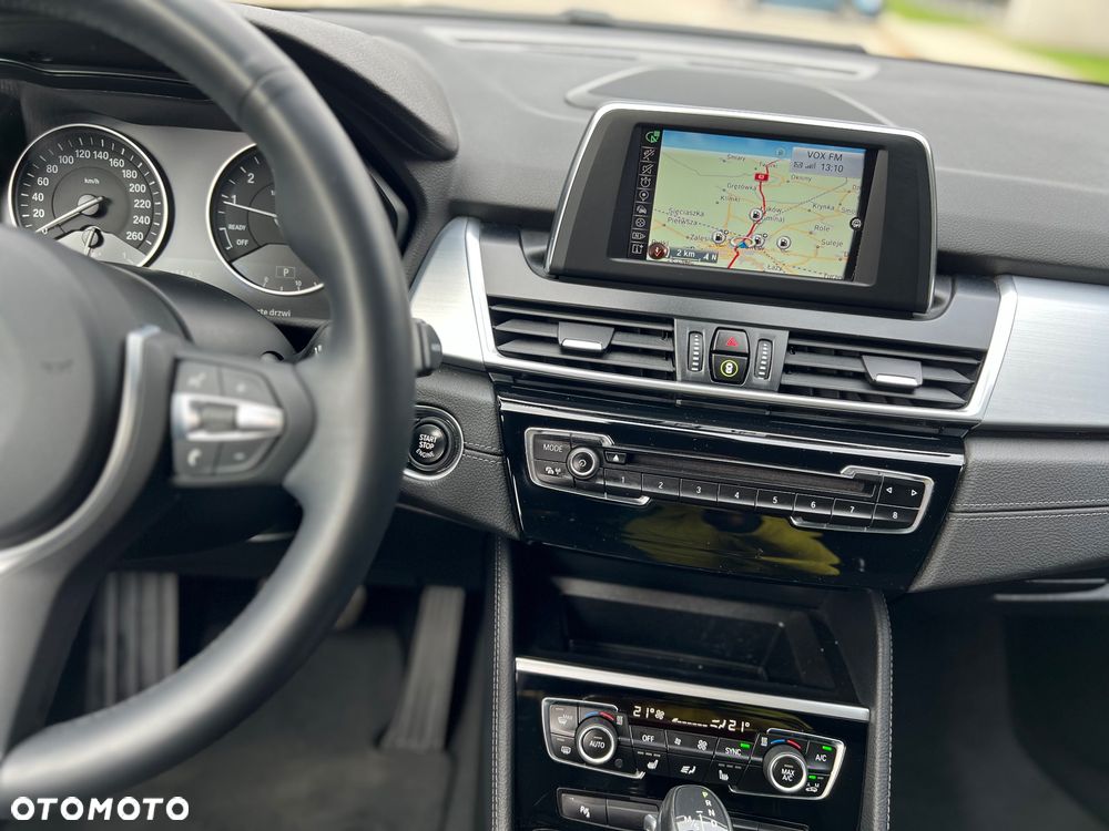 BMW Seria 2 220i Gran Tourer Sport-Aut Sport Line - 28