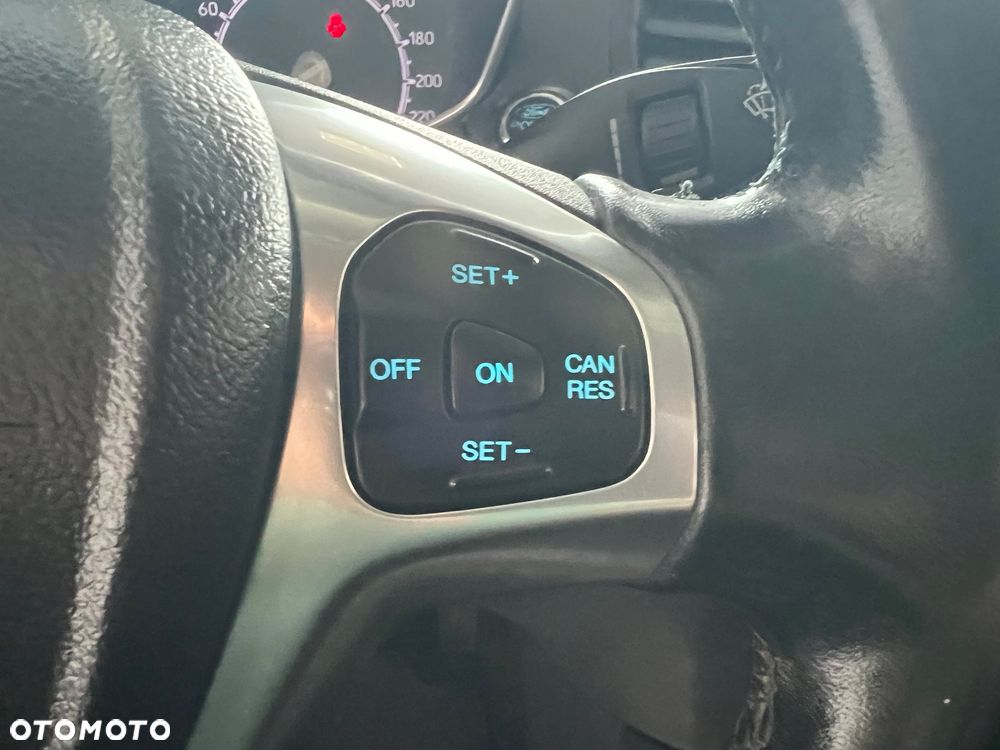 Ford EcoSport 1.0 EcoBoost TITANIUM - 19