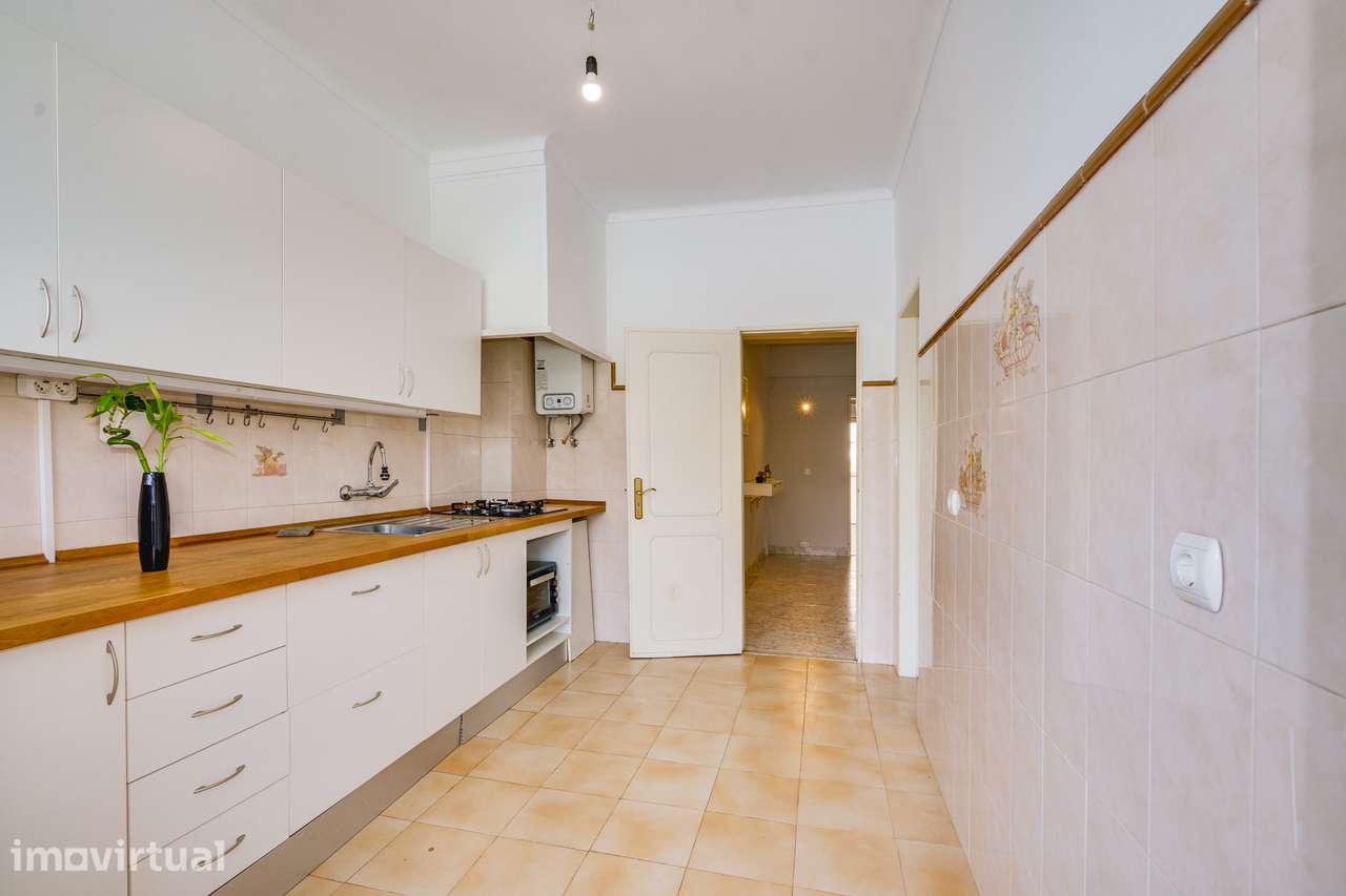 APARTAMENTO T2 | 85 M² DE ÁREA TOTAL | 1.º ANDAR | PÓVOA DE SANTA IRIA - Grande imagem: 4/30