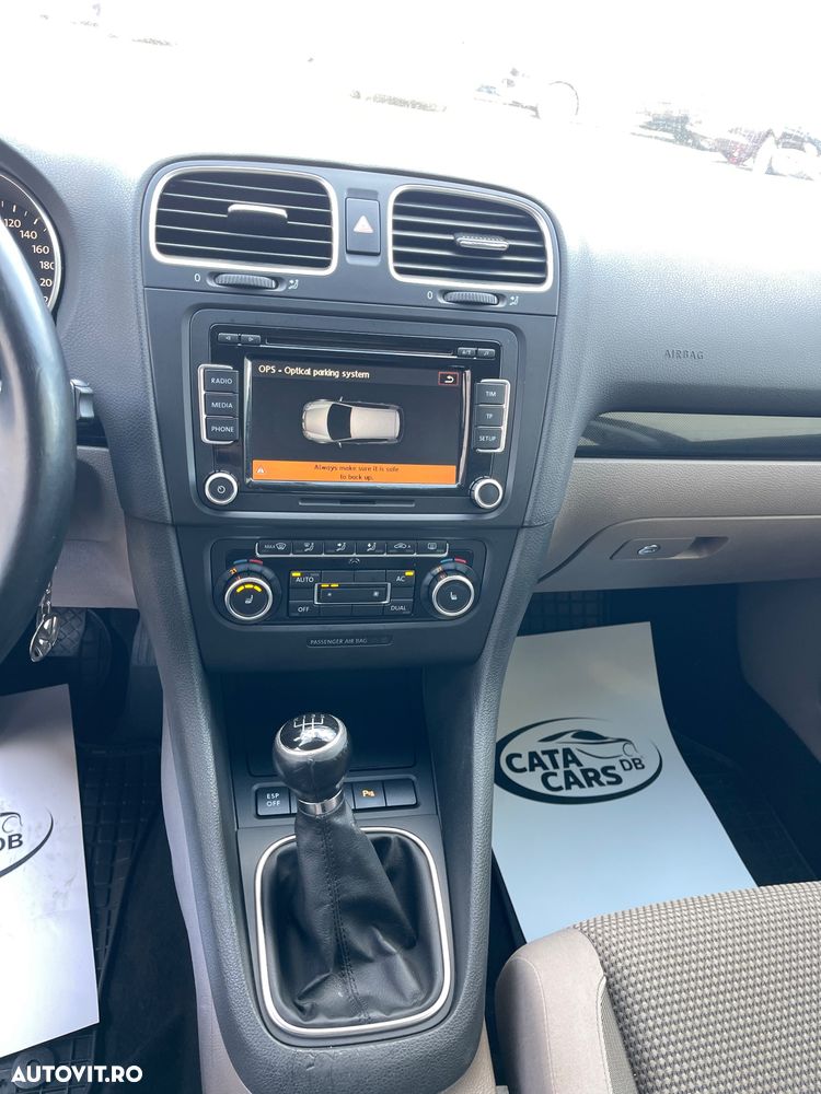 Volkswagen Golf - 36