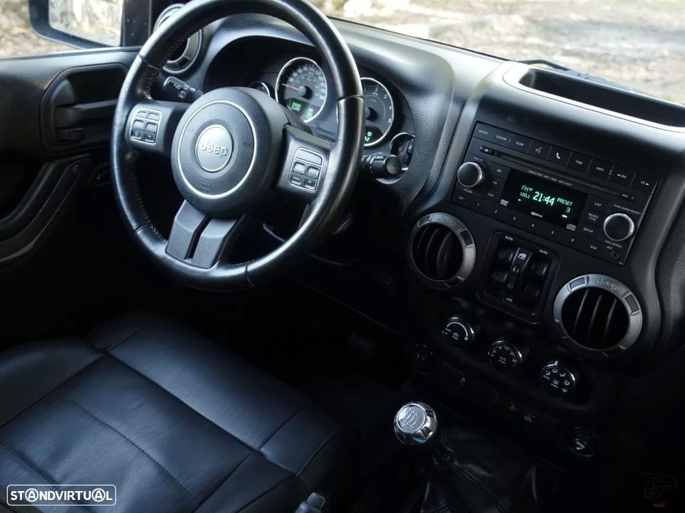 Jeep Wrangler Unlimited 2.8 CRD MTX Sahara Adventure Edition - 13
