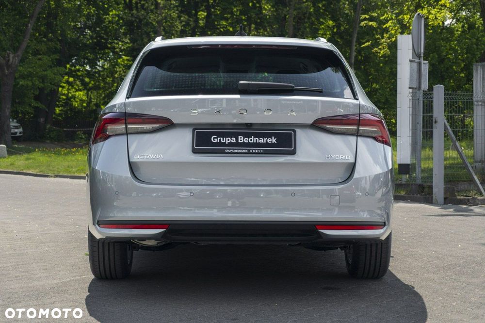 Skoda Octavia - 11