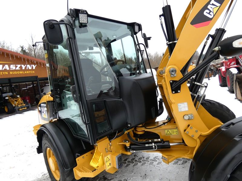 Caterpillar 906H Z Niemiec / Tylko 3,965mth / - 39