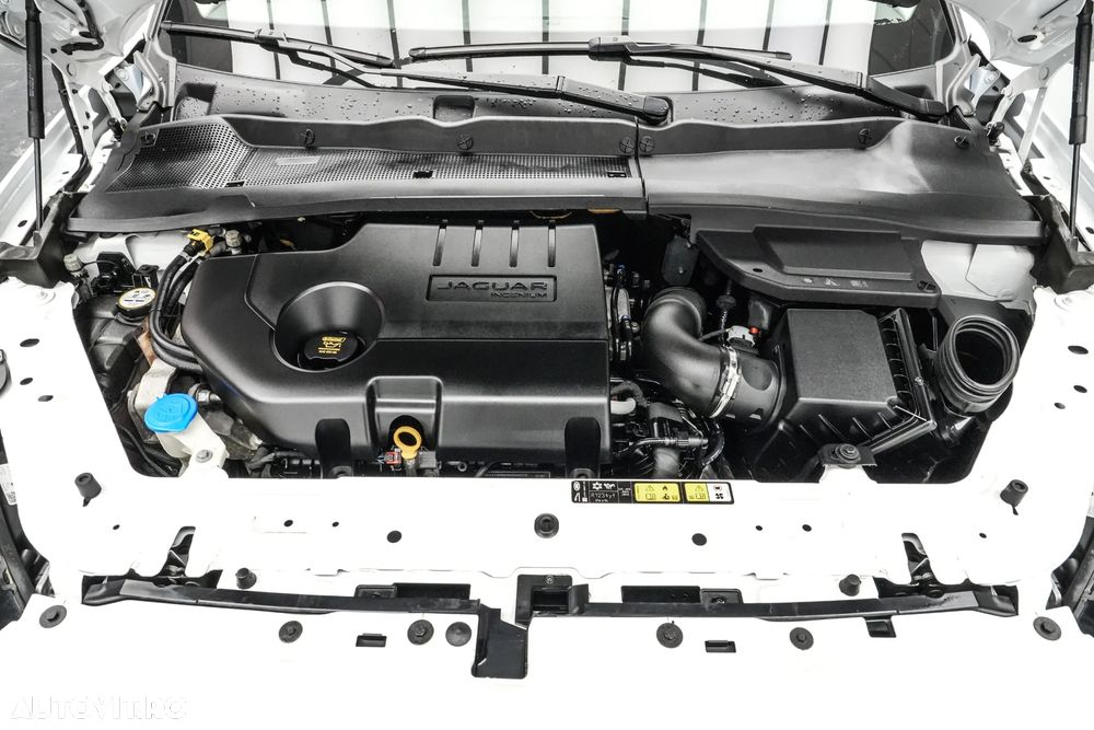 Jaguar E-Pace D150 AWD S - 27