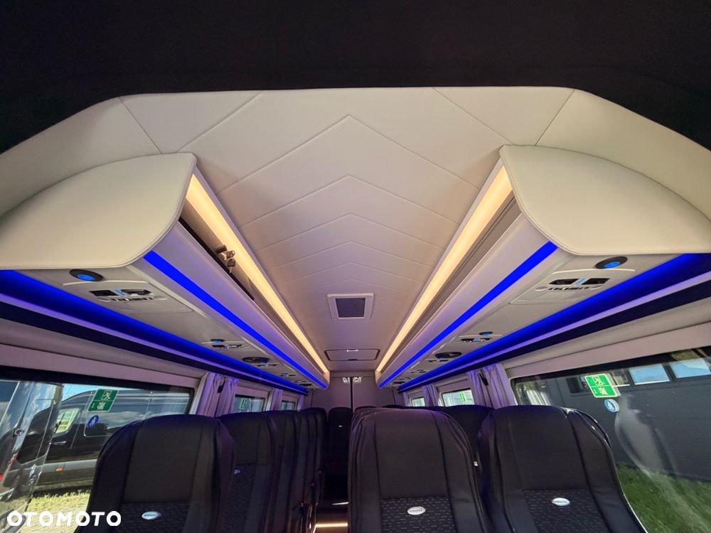 Mercedes-Benz Sprinter 519 - 23