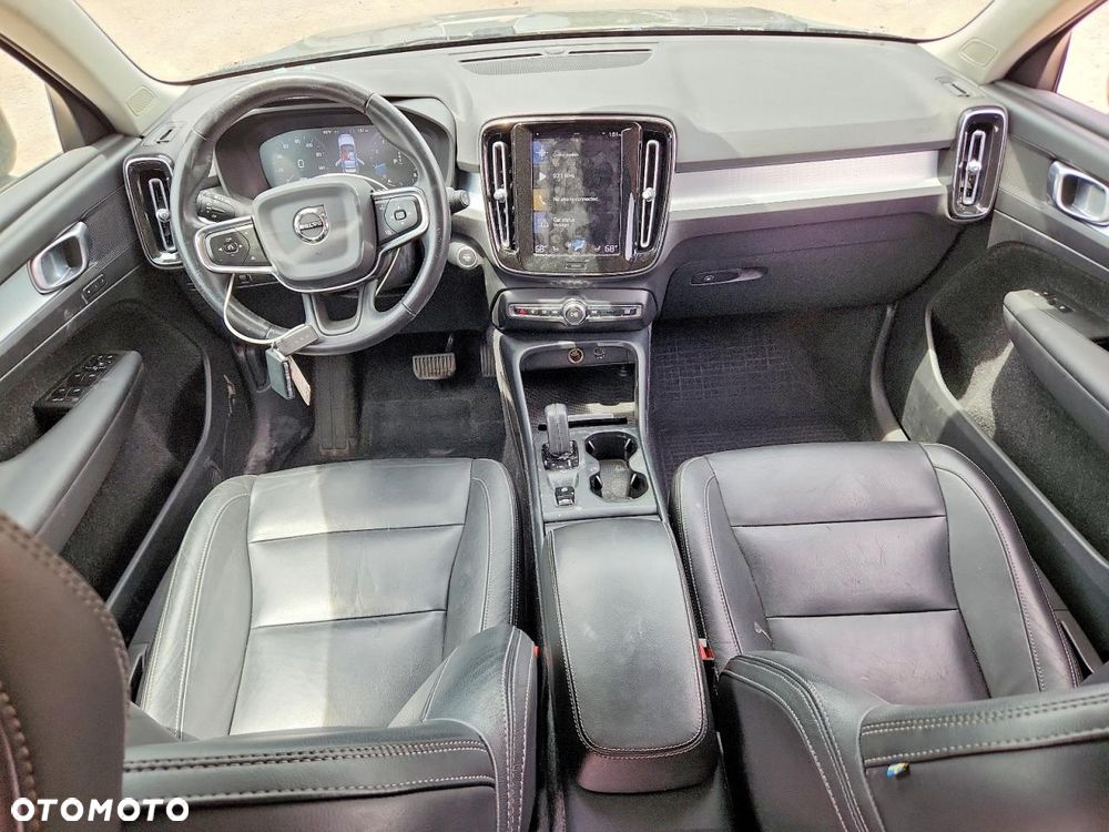Volvo XC 40 - 9