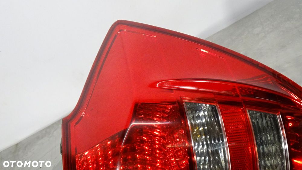 LAMPA PRAWA TYLNA KIA CEED 1.6CRDI 167586 - 2