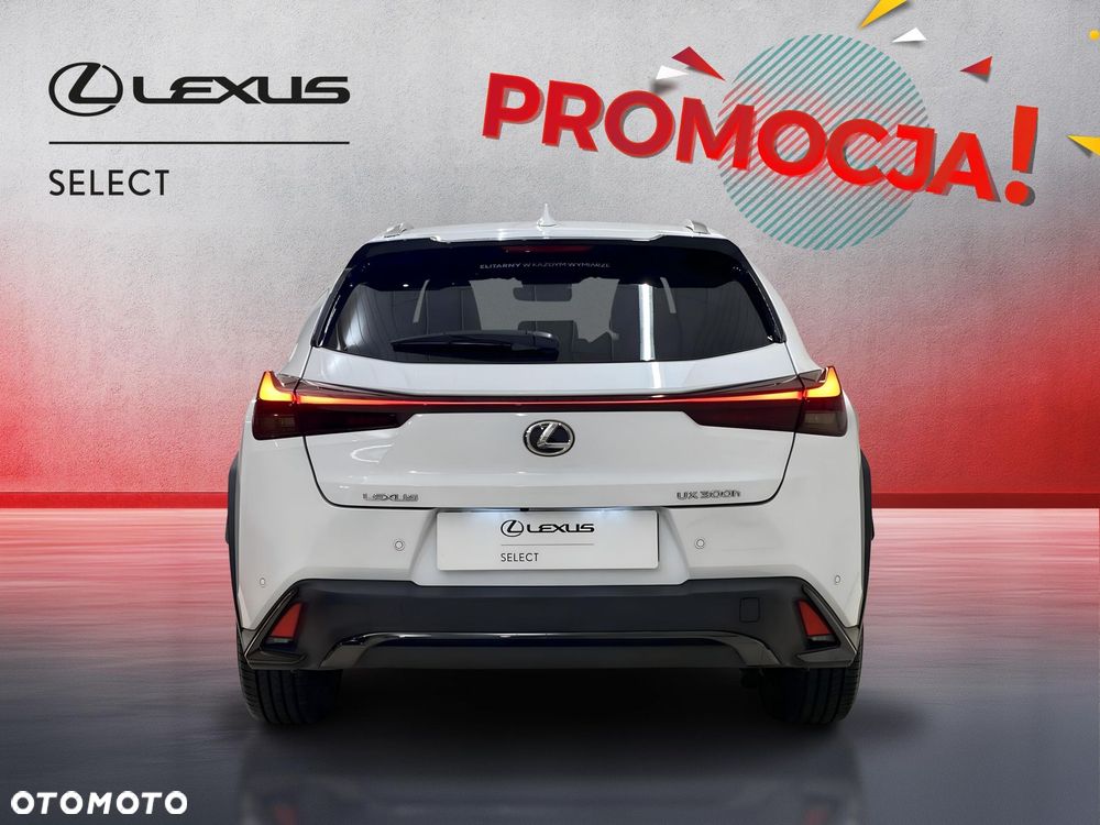 Lexus UX 300h F Sport Design - 7