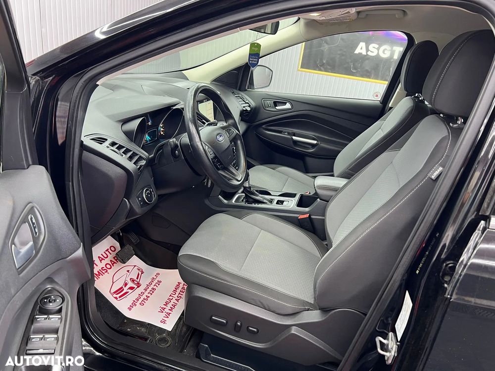 Ford Kuga - 15