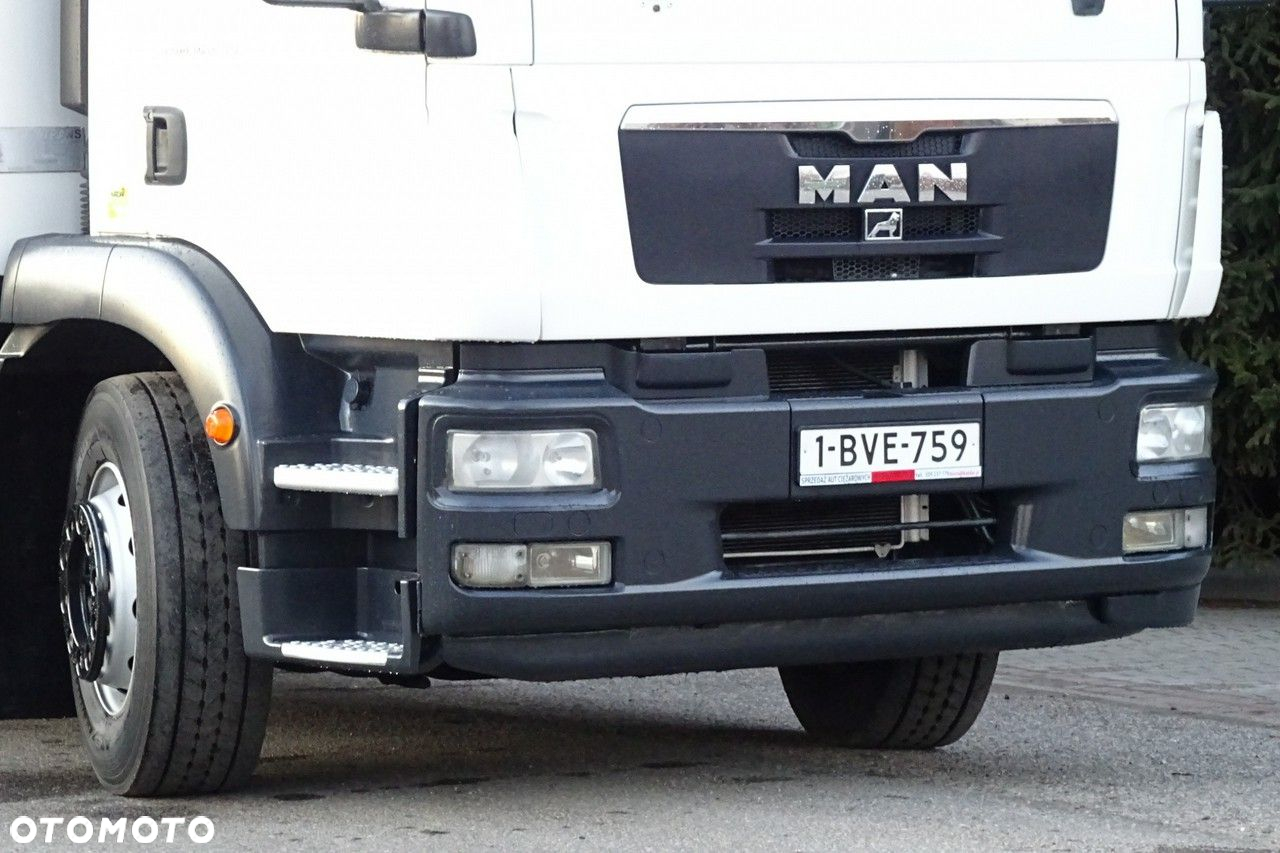 MAN TGM 18.250 Euro 5 chłodnia 20 palet winda sprowadzony - 26