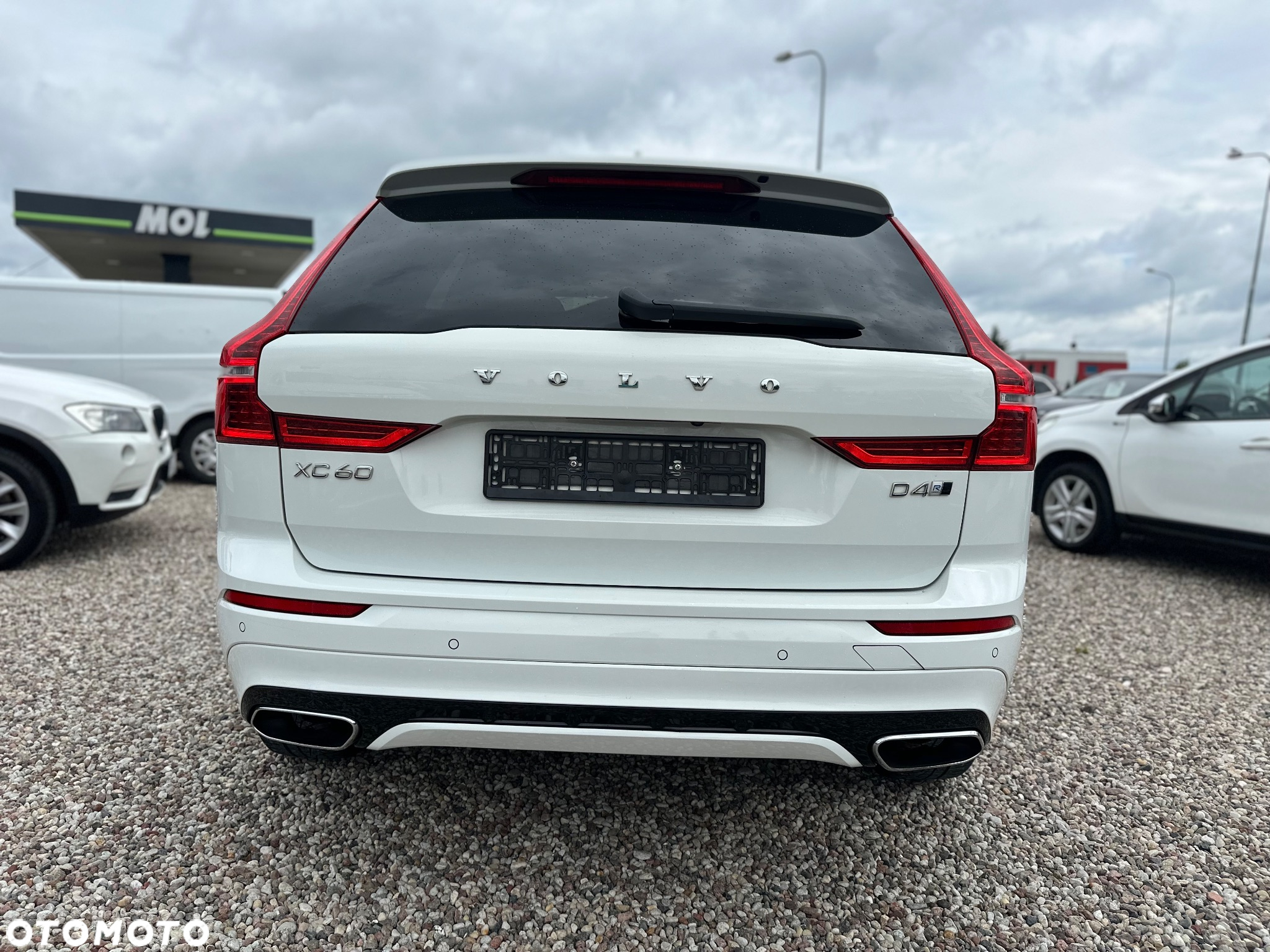 Volvo XC 60 D4 SCR AWD R-Design - 4