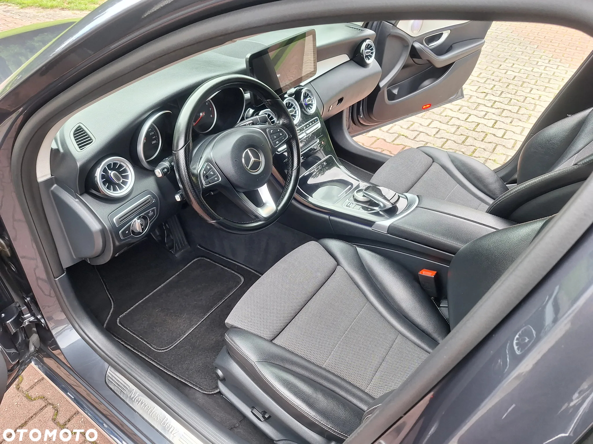Mercedes-Benz Klasa C 200 7G-TRONIC - 10