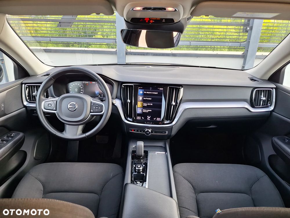 Volvo V60 B4 D Momentum Pro - 40