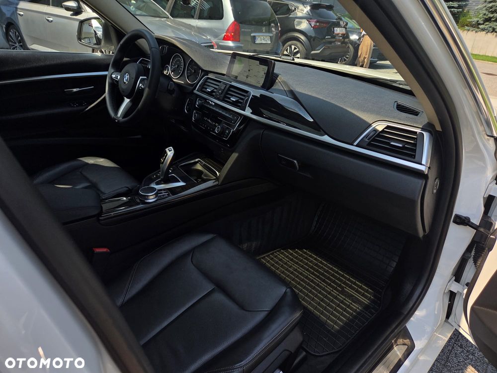 BMW Seria 3 320d Efficient Dynamic Edition Luxury Line - 19