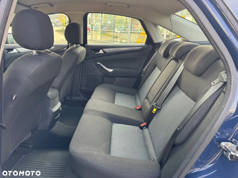 Ford Mondeo 1.6 T Trend - 14