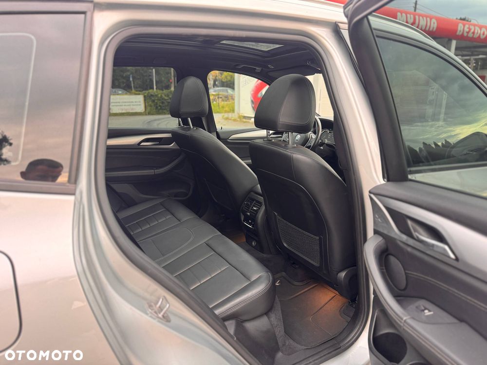 BMW X3 xDrive20i sport - 21