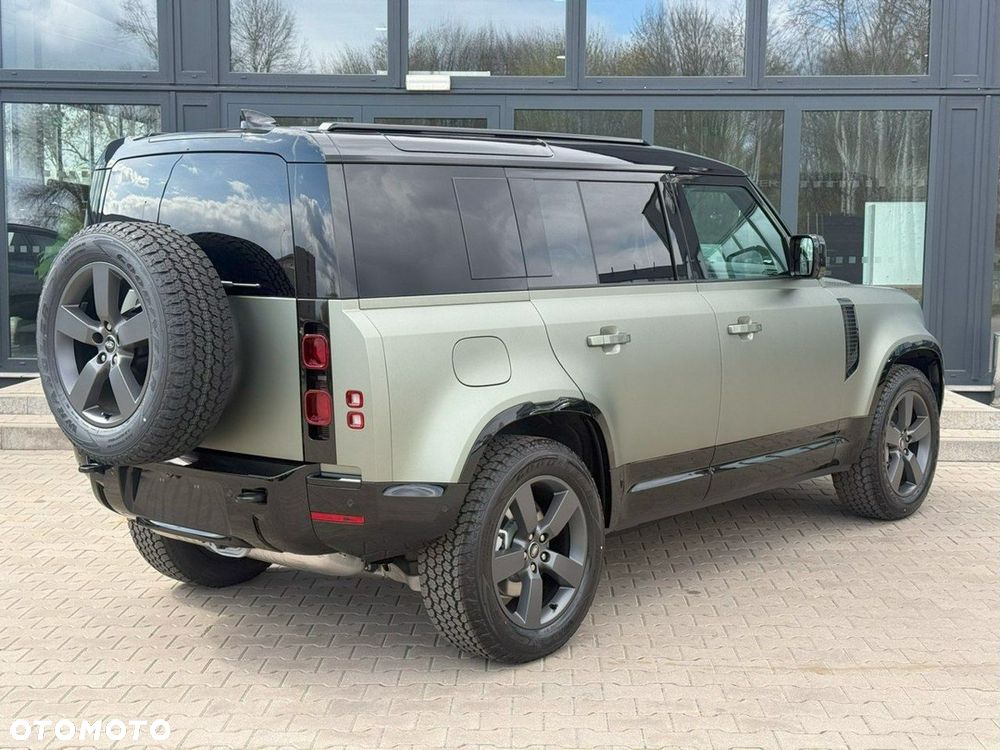 Land Rover Defender - 6