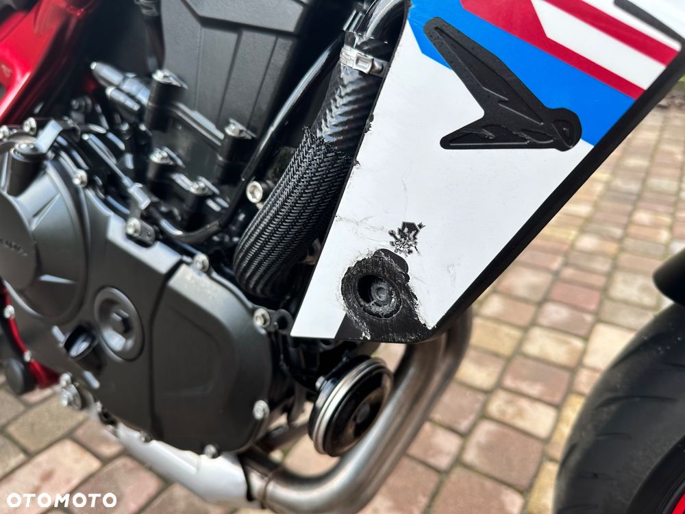 Honda CB - 15