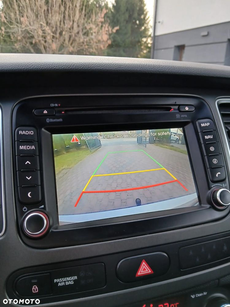 Kia Carens 1.6 GDI Dream Team Edition - 24