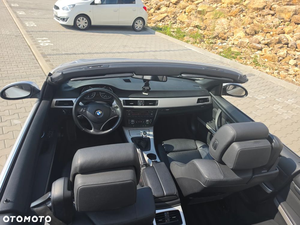 BMW Seria 3 320i - 17