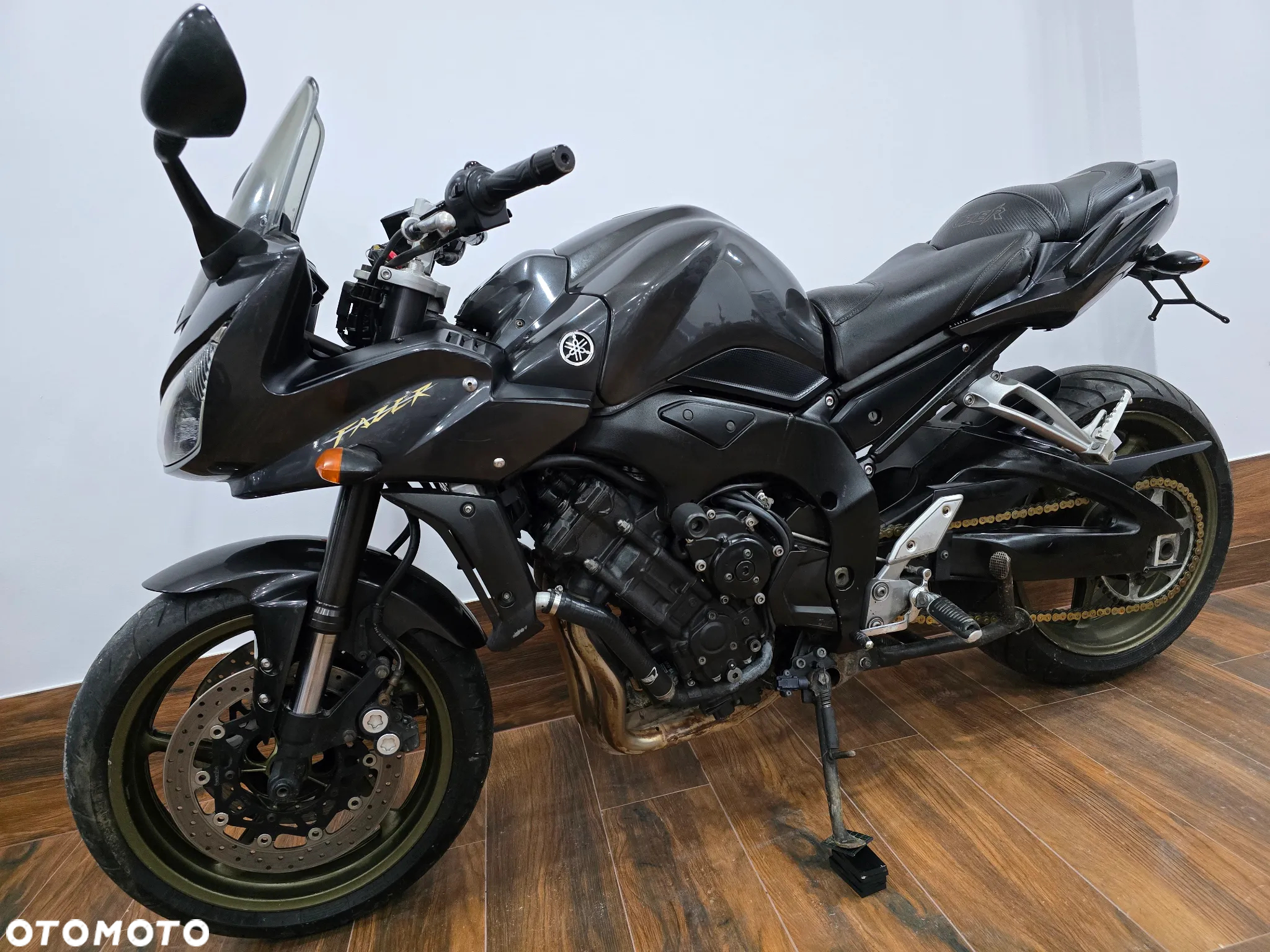 Yamaha FZ - 21