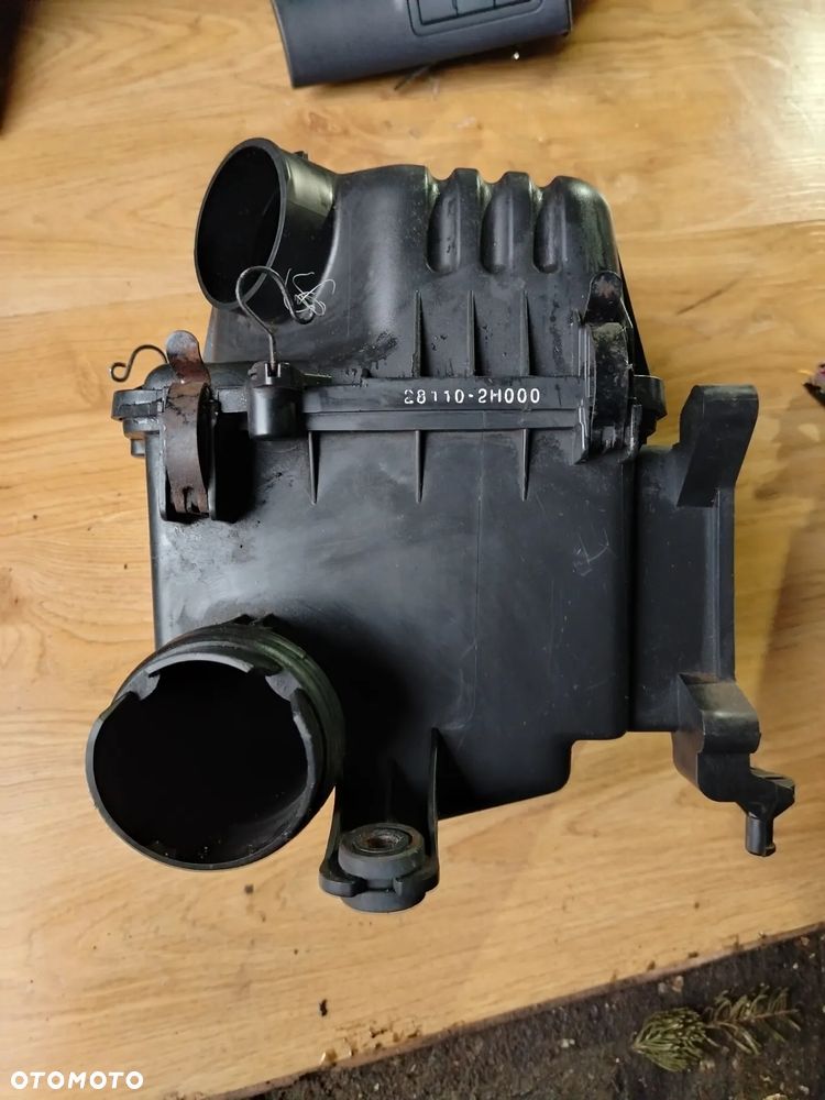Obudowa filtra powietrza Kia Ceed Hyundai I30  1,4 1,6 28110-2H000 - 2