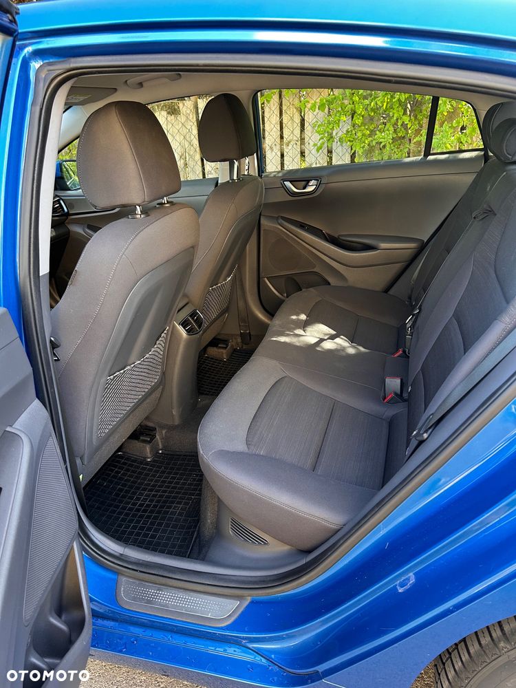 Hyundai IONIQ Hybrid Platinum - 10