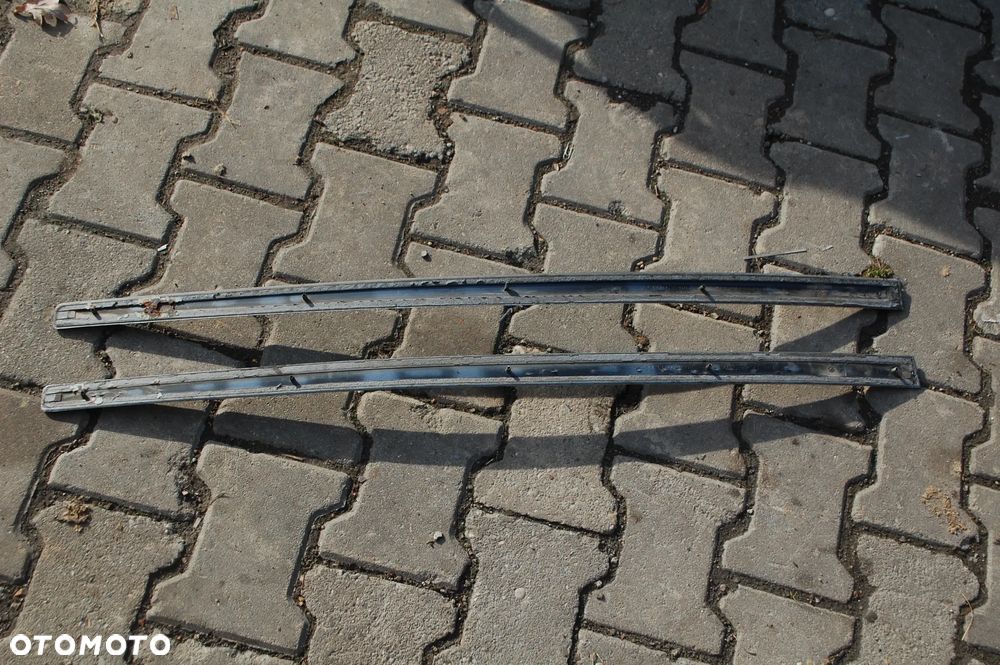 LISTWA DRZWI LEWY LUB PRAWY PRZÓD ŚRODKOWA ZEWNĘTRZNA LY7Q 8E0853953 8E0853954 AUDI A4 B6 LY1X/ LY5K/ LY9B - 11