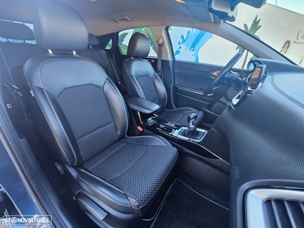Kia Ceed 1.6 CRDi GT Line+SRF - 21