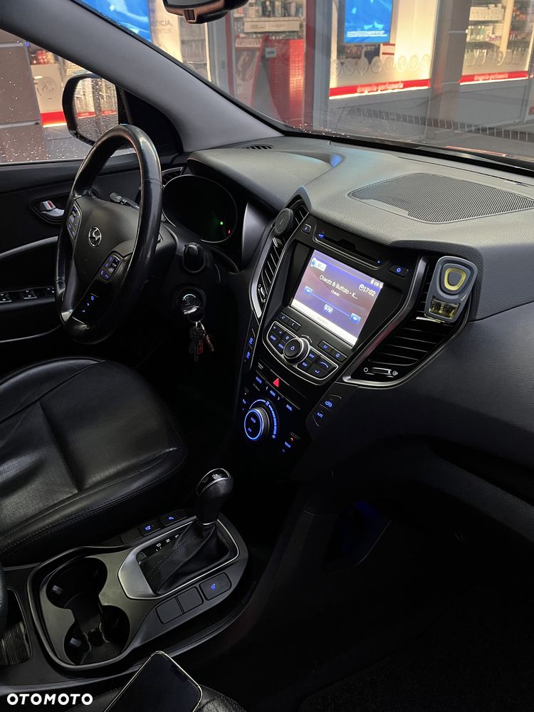 Hyundai Santa Fe - 8