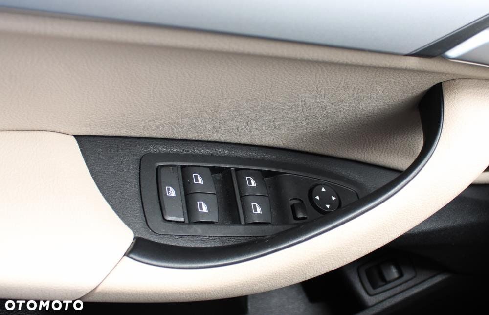 BMW X1 - 13