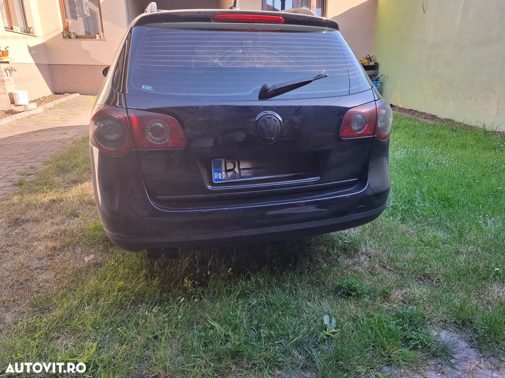 Volkswagen Passat - 2