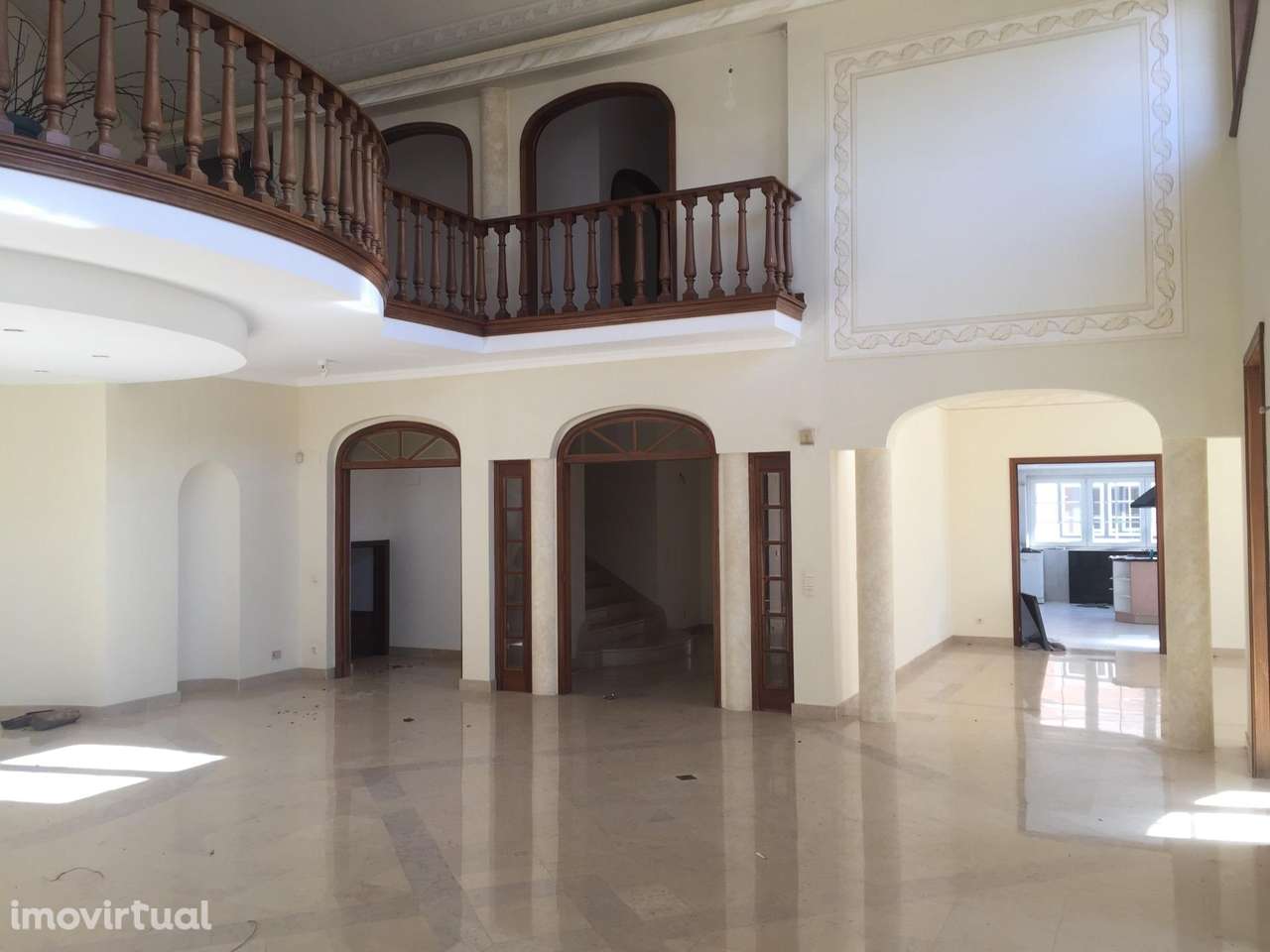 Moradia T7 de Luxo com Piscina, Campo de Ténis e Spa em Belas - Grande imagem: 3/19