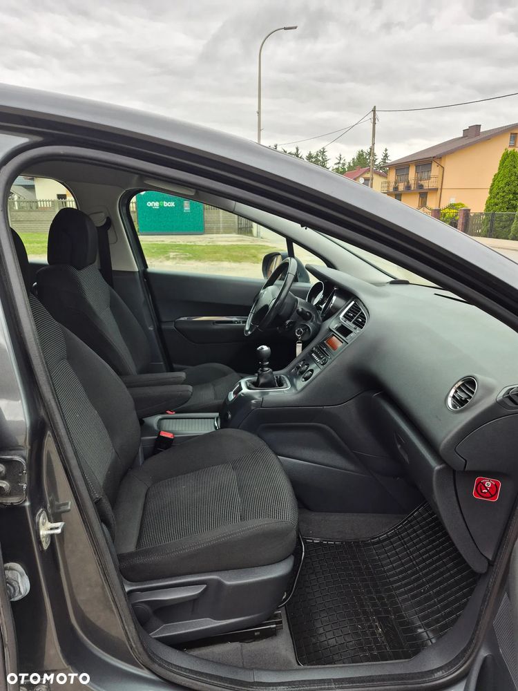 Peugeot 5008 - 11