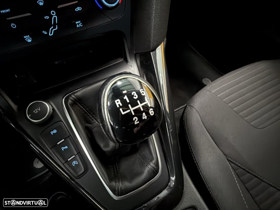 Ford Focus 1.5 TDCi Titanium - 10